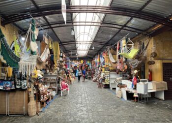 Mercados centrais de Aracaju abrigam diversidade de cores e sabores