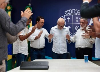 Prefeito Edvaldo se reúne com pastores para alinhar evento evangélico do aniversário de Aracaju