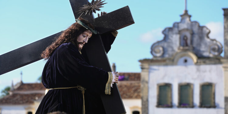 Prefeitura de São Cristóvão fortalece turismo religioso e fomenta geração de renda com apoio à Romaria de Senhor dos Passos