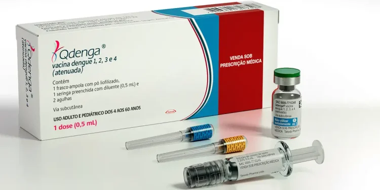 Vacina contra dengue: entenda porque idosos precisam de receita médica