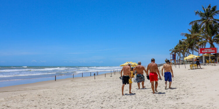 Estância recebe a última etapa do Verão Sergipe 2024 em clima de carnaval