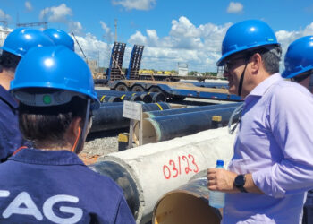 Adema visita obras do Projeto de Conexão do Terminal Sergipe, na Barra dos Coqueiros