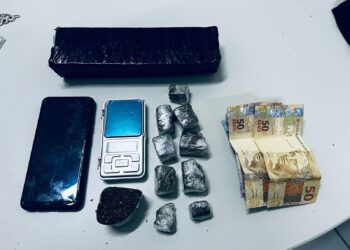 Polícia Civil prende pai e filho por suspeita de tráfico de drogas em Propriá