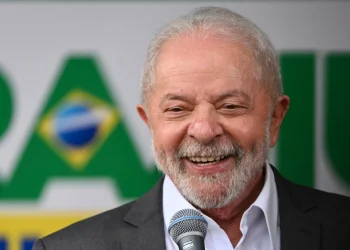 Viagens internacionais de Lula já somam quase sete voltas ao mundo