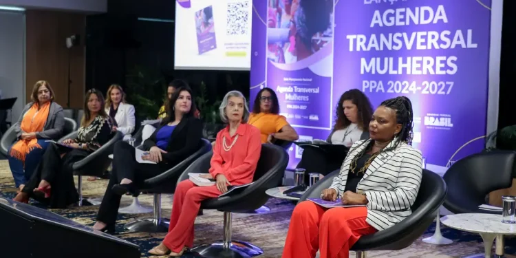 Plano prevê reduzir em 10% diferença salarial entre homens e mulheres
