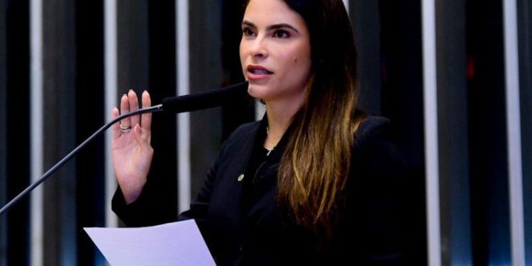 Yandra Moura defende maior ocupação feminina na política
