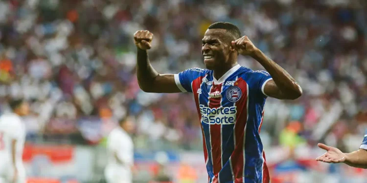 Copa do Nordeste: Bahia e Ceará vencem em noite de clássicos