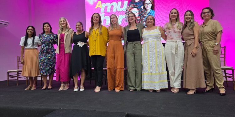 FAMES reúne centenas de participantes em evento alusivo ao Dia da Mulher