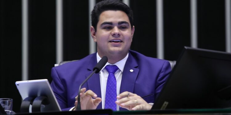 Deputado Icaro de Valmir trabalha de defesa dos Direitos dos Motoristas de Aplicativo