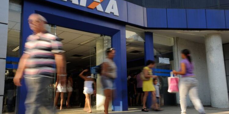 CAIXA inicia pagamento do programa Pé-de-Meia nesta quarta-feira