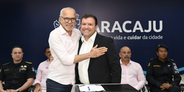Prefeito Edvaldo lança aplicativo SOS Maria da Penha em Aracaju