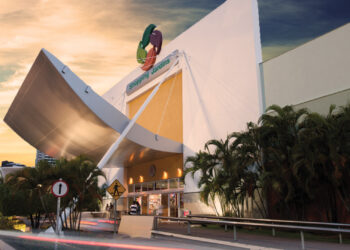 Shoppings de Aracaju funcionam em horário especial no feriado