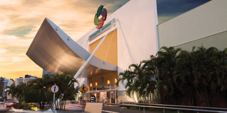 Shoppings de Aracaju funcionam em horário especial no feriado