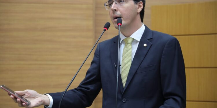 Deputado Georgeo Passos destaca visita ao Hospital do Amor, em Lagarto