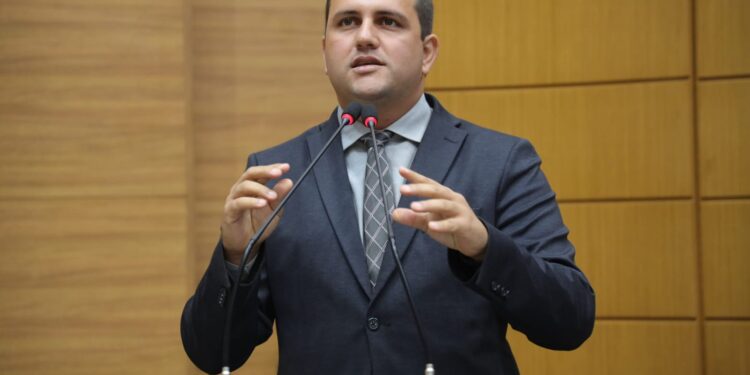 Deputado fala sobre situação de rodovias estaduais