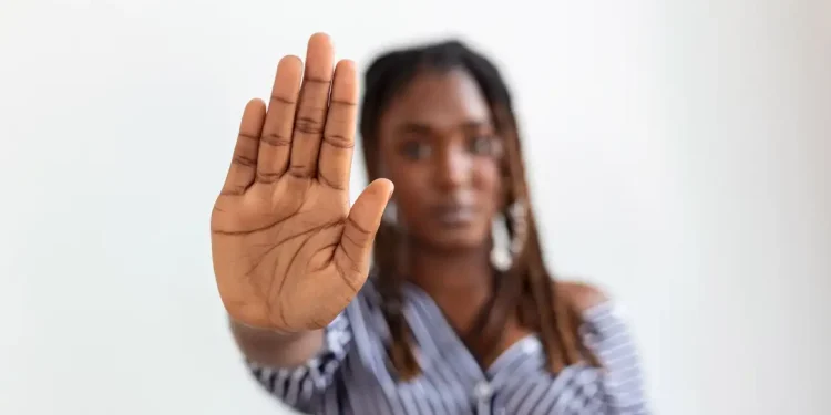 A cada 24 horas, ao menos oito mulheres foram vítimas de violência