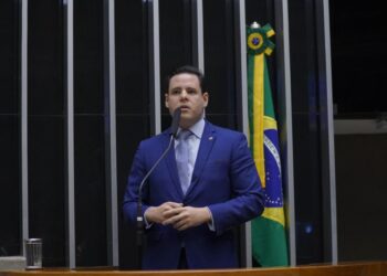 Rodrigo Valadares, membro da Comissão de Segurança Pública, critica saída temporária de Alexandre Nardoni