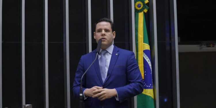 Rodrigo Valadares, membro da Comissão de Segurança Pública, critica saída temporária de Alexandre Nardoni