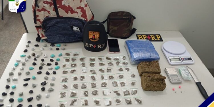 PM prende suspeito de tráfico de drogas na Barra dos Coqueiros