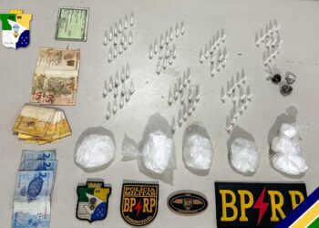 PM prende dois homens e apreende drogas na Zona Oeste da capital