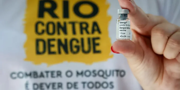 Dengue: 14,7% das vacinas distribuídas aos municípios foram aplicadas