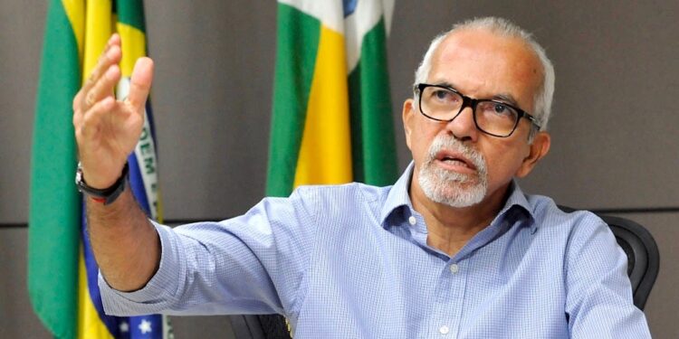 Prefeito Edvaldo justifica a defesa do nome de Luiz Roberto à sua sucessão
