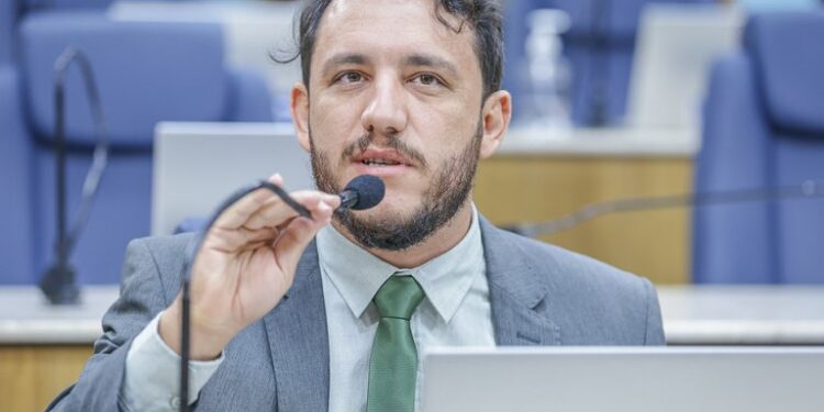 Vereador Camilo comemora anúncio de obras do PAC em Aracaju