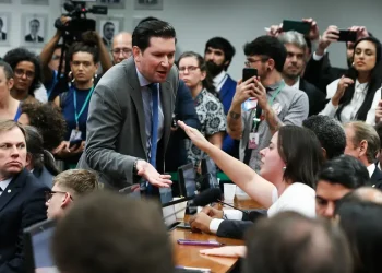 Marielle: deputados pedem vista e adiam análise sobre prisão de Brazão