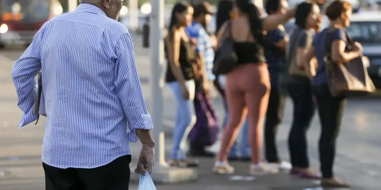 Governo antecipa décimo terceiro de aposentados e pensionistas