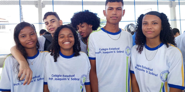 Colégio Estadual Professor Joaquim Vieira Sobral volta a funcionar no prédio original da instituição de ensino