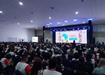 Fórum Regional Undime Nordeste é aberto em Aracaju com cerca de mil participantes