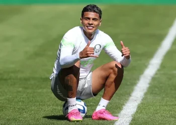Palmeiras renova contrato do volante Richard Ríos até o final de 2026