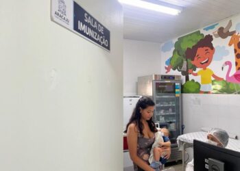 Campanha de vacinação contra influenza é antecipada e população aprova iniciativa