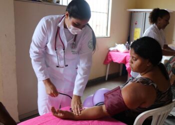 Prefeitura de Aracaju realiza ações alusivas ao mês da mulher para mães do programa Criança Feliz