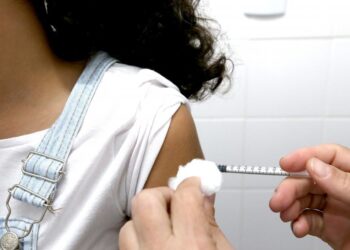 PMA reforça importância da vacinação de crianças e adolescentes para evitar meningite