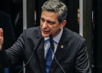 Senador Rogério Carvalho convoca órgãos fiscalizadores federais para apurar denúncias de abusos, perseguições políticas e retaliações a opositores do Governo de Sergipe