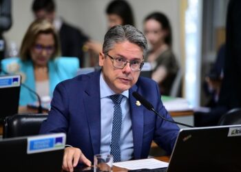 Senador quer regras para abordagem a pessoas em crise de saúde mental