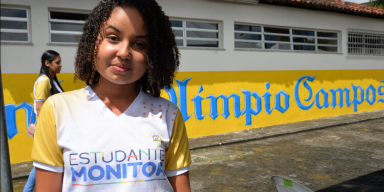 Unidades de ensino iniciam etapa de seleção dos estudantes para o Programa Estudante Monitor