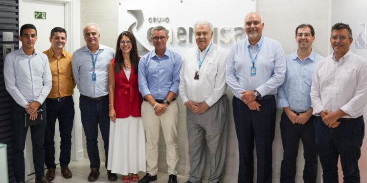 Fábio Mitidieri destaca bons resultados de Sergipe na arrecadação, estoque de emprego e superávit  primário em encontro no Rio de Janeiro