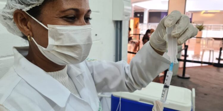 Secretaria Saúde de Aracaju começa vacinar contra gripe nesta segunda