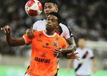 Vasco e Nova Iguaçu empatam no 1º jogo das semifinais do Carioca