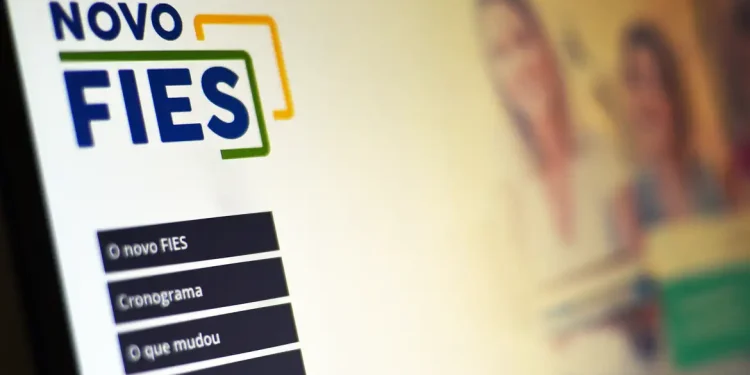 FIES Social: CAIXA inicia aditamento contratual referente ao 1º semestre