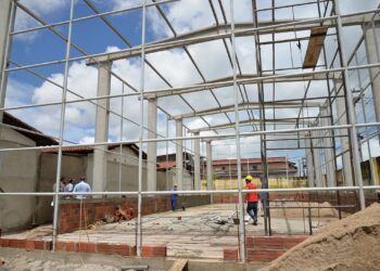 Seduc segue com fiscalização de obras de reforma e modernização de escolas em Aracaju