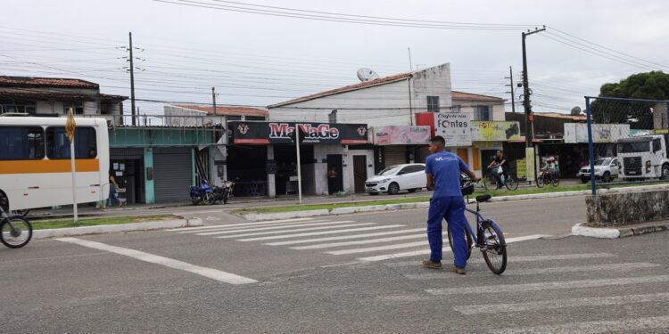 UFS e Prefeitura de São Cristóvão firmam acordo para instalação de semáforos em frente à instituição