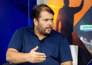 Prefeito Danilo anuncia reajuste aos servidores de Itabaianinha