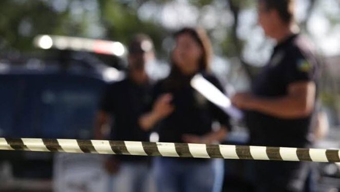 DHPP prende investigados por homicídio após briga em estacionamento de supermercado