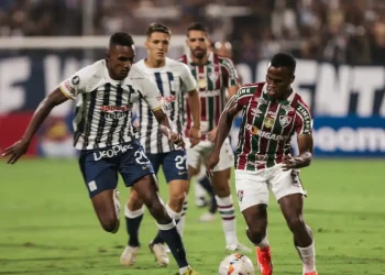 Fluminense arranca empate com Alianza Lima na Libertadores