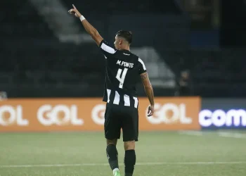 Mateo Ponte marca e Botafogo vence a primeira no Brasileiro