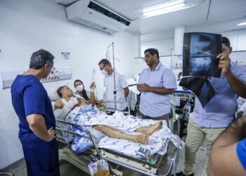 Governador verifica plano de contingência da ortopedia no Huse