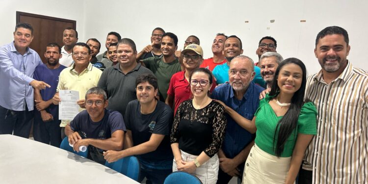 Prefeitura da Barra dos Coqueiros sanciona lei que cria novo salário base para motoristas escolares e ambulância